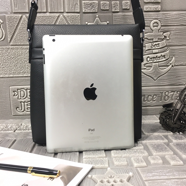 スーパーコピーブランドバッグ角部分ディテール